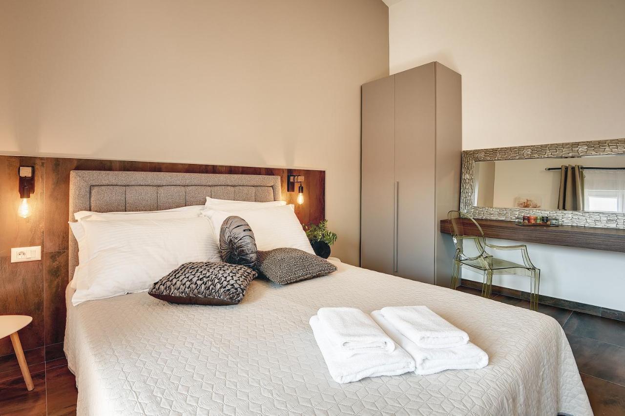 Vila Una With Private Pool Near Rovinj - Open 2022 Rovinjsko Selo Kültér fotó