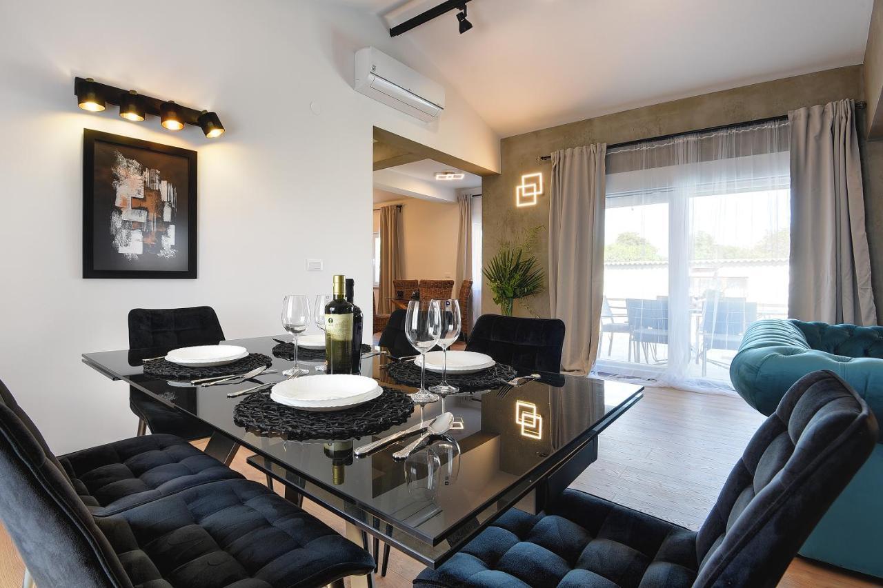 Vila Una With Private Pool Near Rovinj - Open 2022 Rovinjsko Selo Kültér fotó