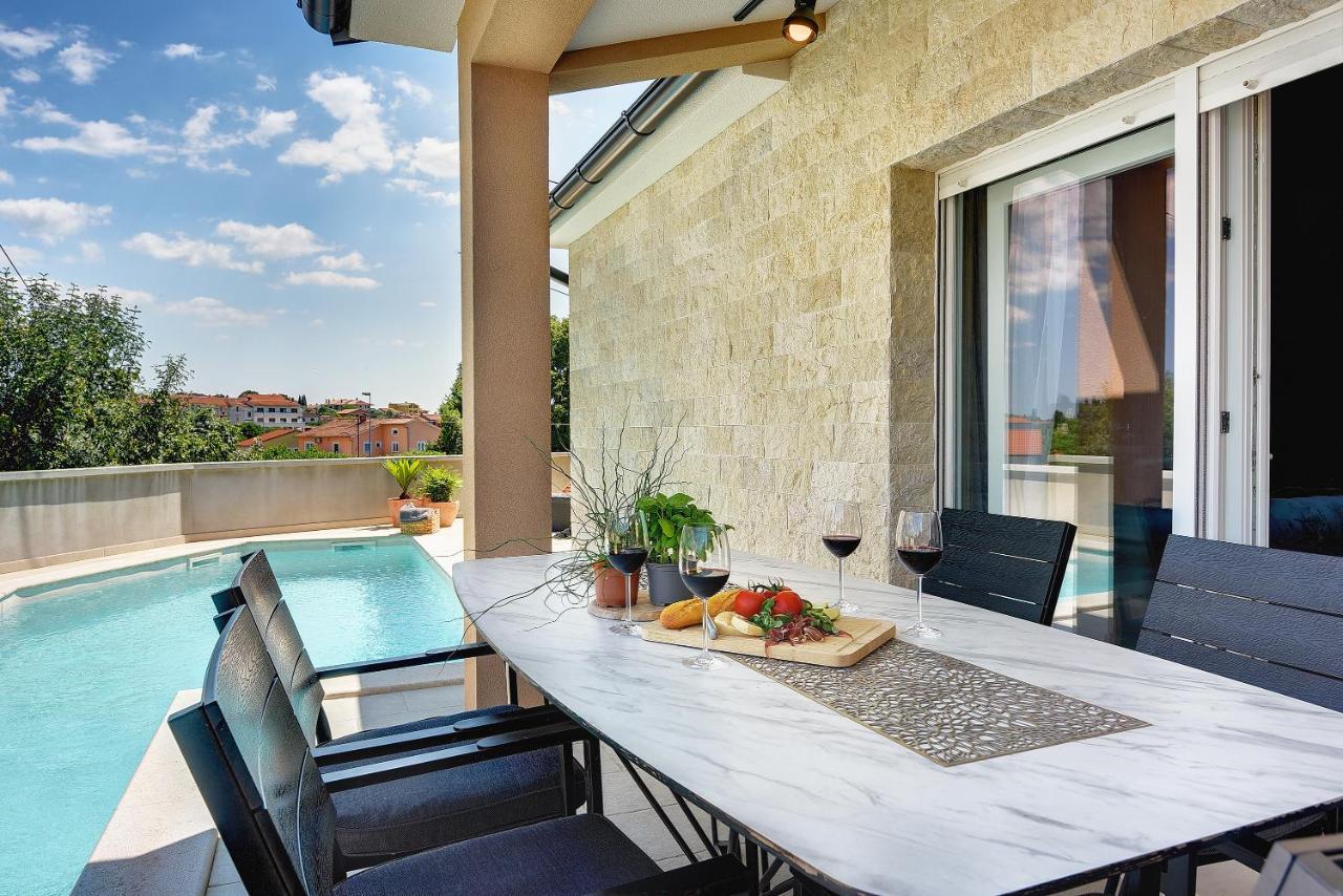 Vila Una With Private Pool Near Rovinj - Open 2022 Rovinjsko Selo Kültér fotó